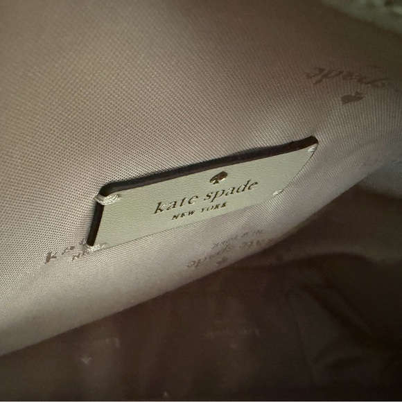 NWT Kate Spade Pebbled Leather Large Dumpling 🥟 Bag in Light Sand - Picture 6 of 14